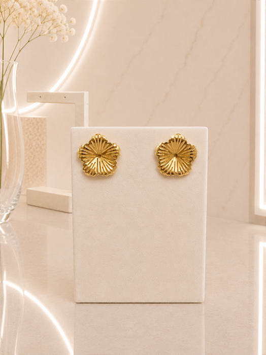 Brinco Flor Vazado - Semijoia 18k - B780