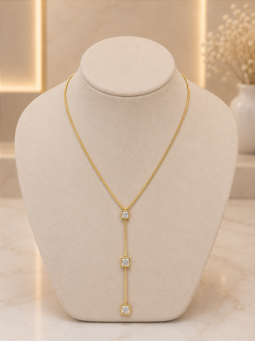 Gargantilha Gravatinha Com Zircônias Quadradas - Semijoia 18k - MG1069