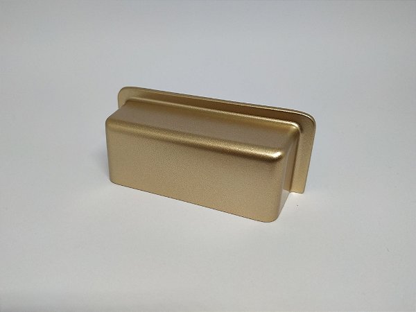 Puxador Éden Concha 64mm Dourado – Estilo Retrô com Acabamento de Luxo