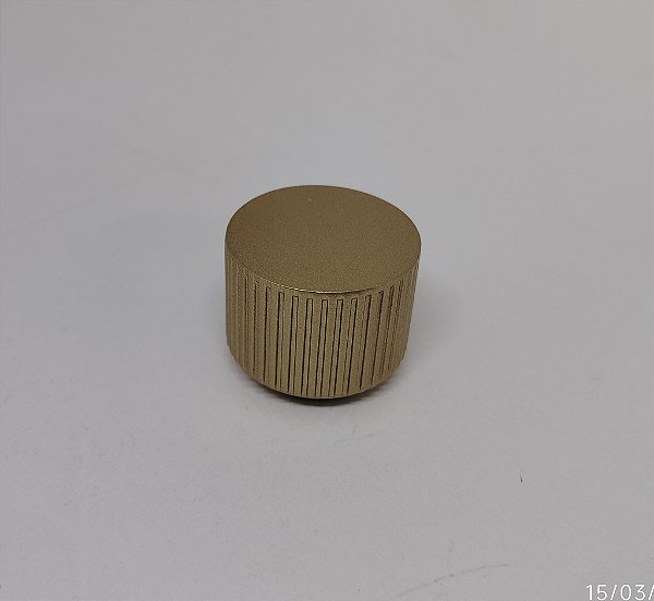 Puxador Ponto 241 Trelis Dourado - Sofisticação com elegância