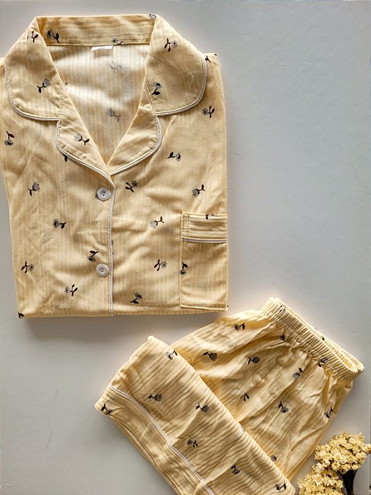 Pijama Americano Floral Creme Short Doll