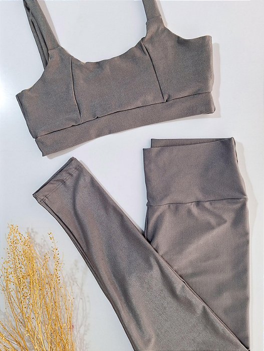 Conjunto Fitness Brisa Selvagem com Compressão