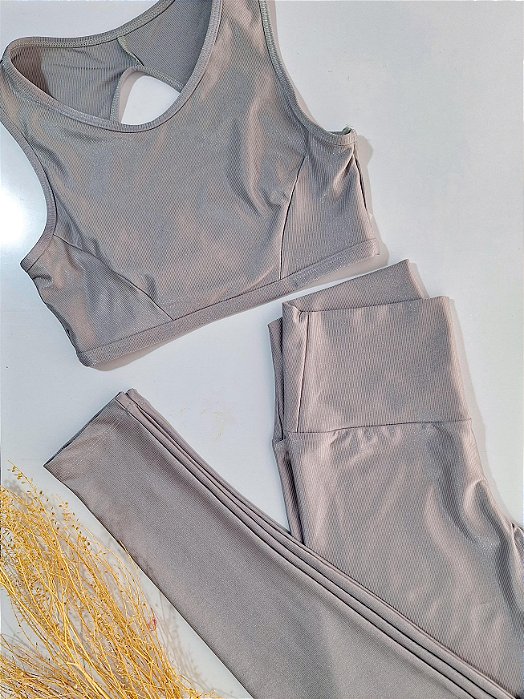 Legging Básica Compressão + Top Pétala Forte