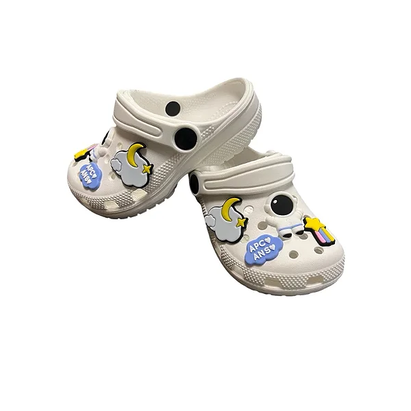 Crocs Astronauta