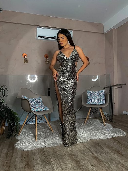 VESTIDO LONGO EM PAETE COSTAS VAZADA COM AMARRAÇÃO GOLD