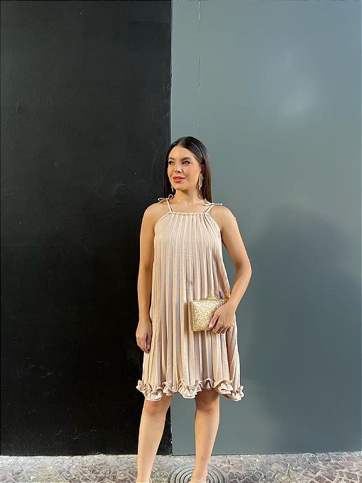 VESTIDO CURTO PLISSADO GOLA ALTA COM AMARRAÇÃO BEGE ESCURO