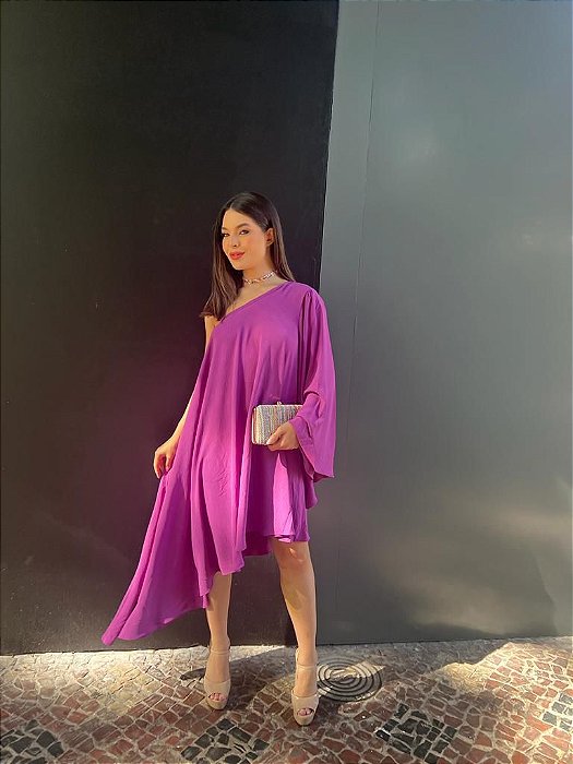 VESTIDO NEW MIDI UM OMBRO SÓ COM MANGA BARRA IRREGULAR FUCSIA