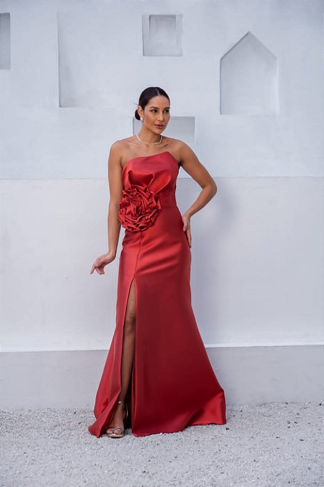 VESTIDO LONGO ZIBELINE TOMARA QUE CAIA FLOR REMOVÍVEL FENDA LATERAL TERRA COTA