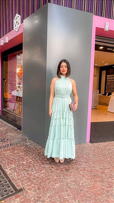 VESTIDO LONGO CREPE GOLA ALTA SAIA COM BABADOS FAIXA DE AMARRAÇÃO VERDE MENTA