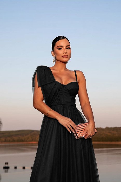 VESTIDO LONGO MICROTULE ALÇA FINA ESTILO CORPETE LAÇO PRETO
