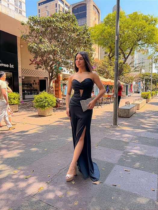 VESTIDO LONGO PRADA COM ELASTANO TOMARA QUE CAIA RECORTE COM TULE E DRAPEADO NA CINTURA PRETO