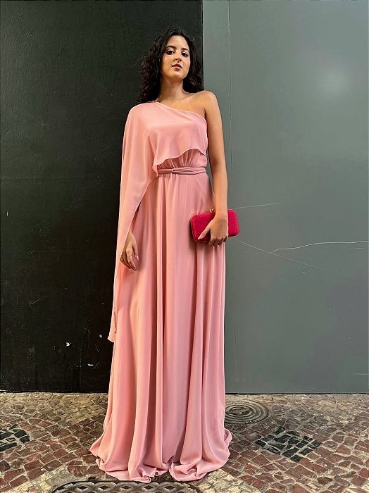 VESTIDO LONGO CHIFFON MANGA CAPA UM OMBRO SÓ FAIXA ACINTURADA ROSÊ AX