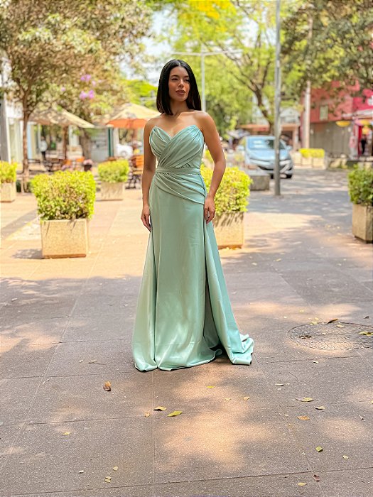 VESTIDO LONGO ACETINADO TOMARA QUE CAIA DRAPEADA COM CAPA NA CINTURA REMOVÍVEL VERDE CLARO
