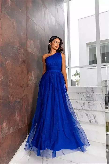 VESTIDO LONGO MICROTULE UM OMBRO SÓ COM DETALHE DRAPEADO NA CINTURA SAIA BABADO VERTICAL AZUL ROYAL