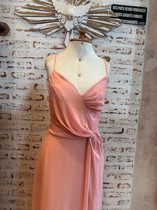 VESTIDO LONGO CREPE ALCINHA COM DRAPEADO SOLTO ROSÊ