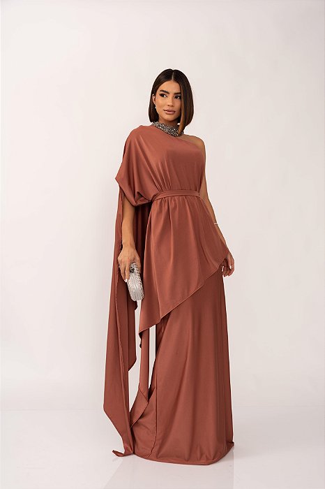 VESTIDO LONGO ACETINADO ESTILO CORPETE BUSTO ESTRUTURADO GOLA BORDADA TERRA COTA   ST