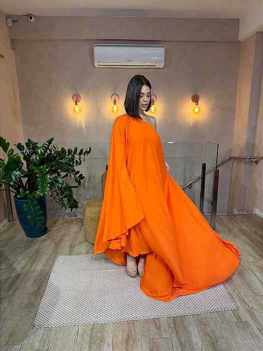 VESTIDO LONGO CHIFFON DE UM OMBRO SÓ MANGA CAPA COM BOTÃO LARANJA