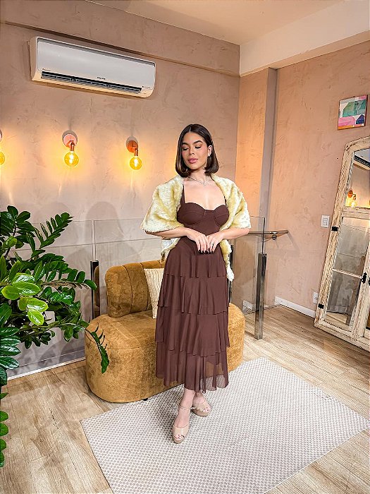 VESTIDO MIDI MICROTULLE ALÇA LARGA CAMADAS MARROM