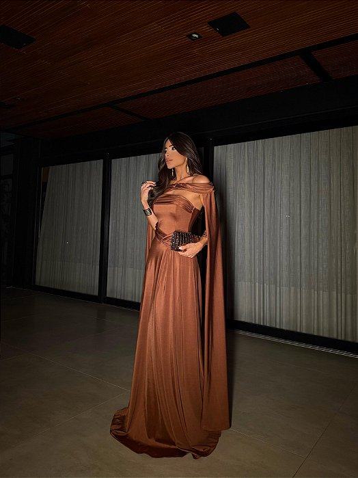VESTIDO LONGO TRILOBAL MANGA CAPA REMOVIVEL MARROM ST