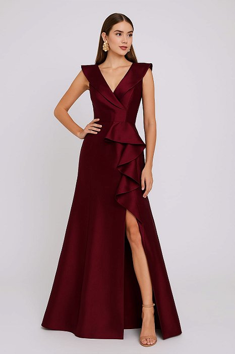 VESTIDO LONGO ZIBELINE COM DETALHE NO DECOTE DETALHE BABADO ABAIXO DA CINTURA MARSALA