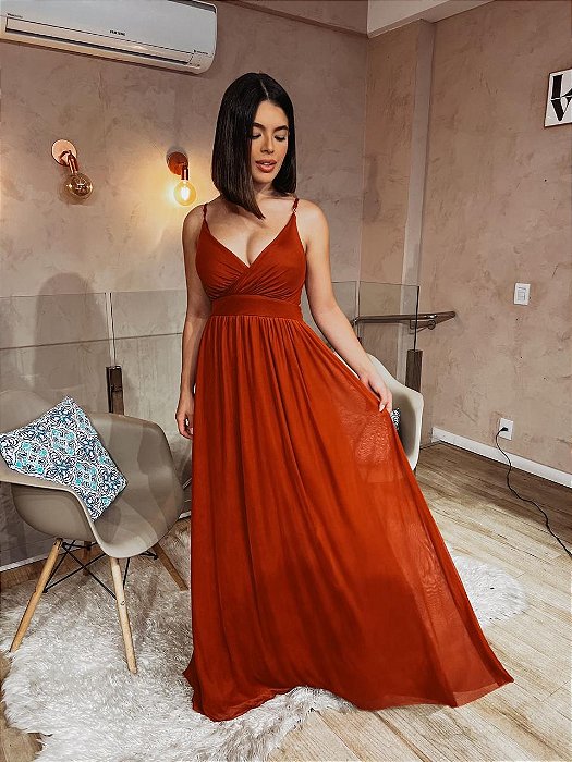 VESTIDO LONGO MICROTULE DE ALCINHA DRAPEADO NO BUSTO COM DETALHE ABAIXO DO BUSTO TERRACOTA