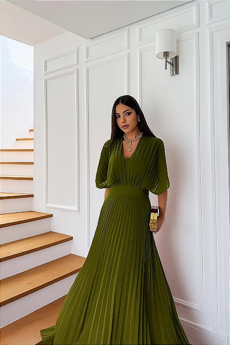 VESTIDO LONGO PLISSADO COM MANGA PLUSADA A VERDE OLIVA