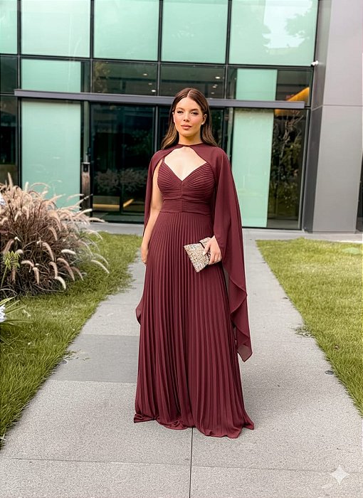VESTIDO LONGO CHIFFON PLISSADO ALCINHA CAPA MARSALA
