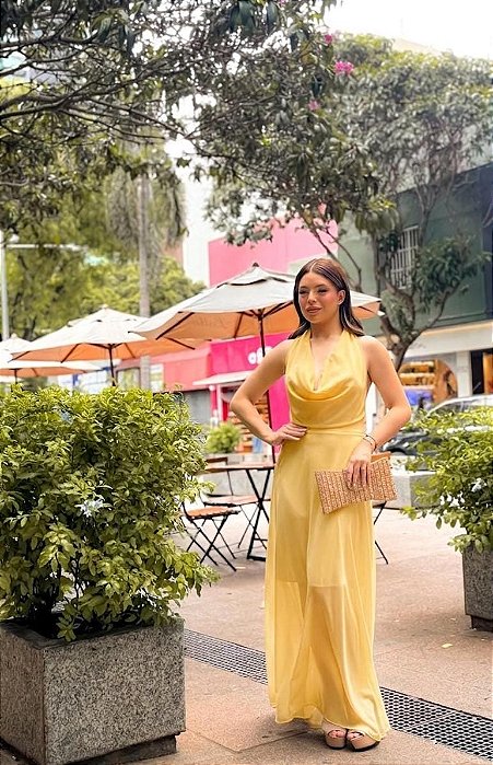 VESTIDO  CHIFFON FRENTE ÚNICA GOLA BOBA AMARELO