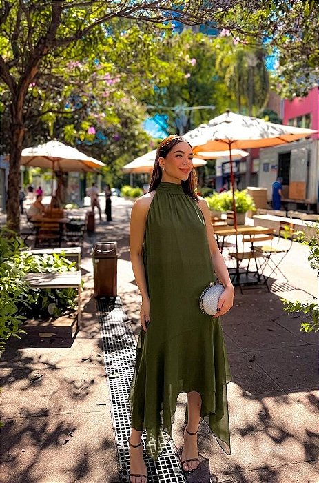 VESTIDO MIDI COM CINTO SAIA EM CAMADAS VERDE OLIVA