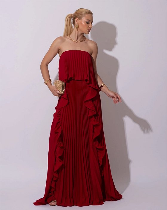 VESTIDO LONGO PLISSADO COM BABADOS EM CAMADAS MOVIMENTO FLUIDO MARSALA