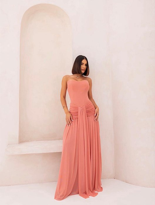 VESTIDO LONGO MICROTULE TOMARA QUE CAIA DRAPEADO COM DETALHE NA CINTURA ROSE