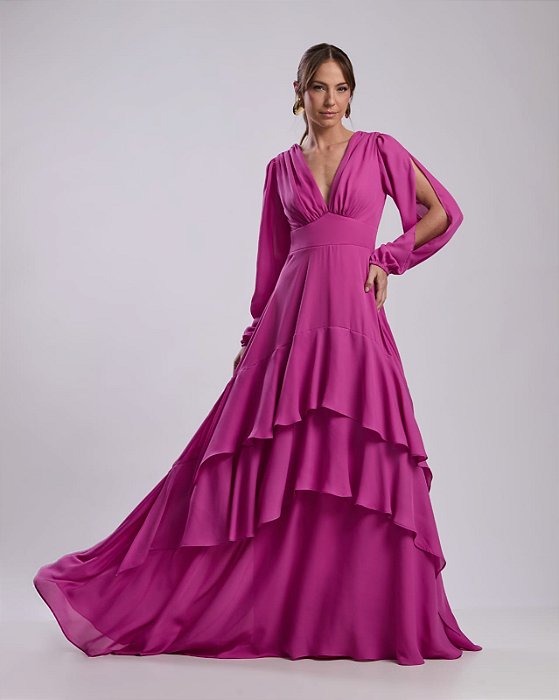 VESTIDO LONGO CREPE DE SEDA MANGA LONGA COM FENDA SAIA COM CAMADAS FÚCSIA