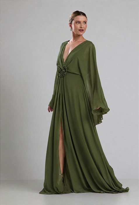 VESTIDO LONGO CREPE DE DECOTE V COM FLOR REMOVÍVEL DECOTE COSTAS COM AMARRAÇÃO VERDE OLIVA