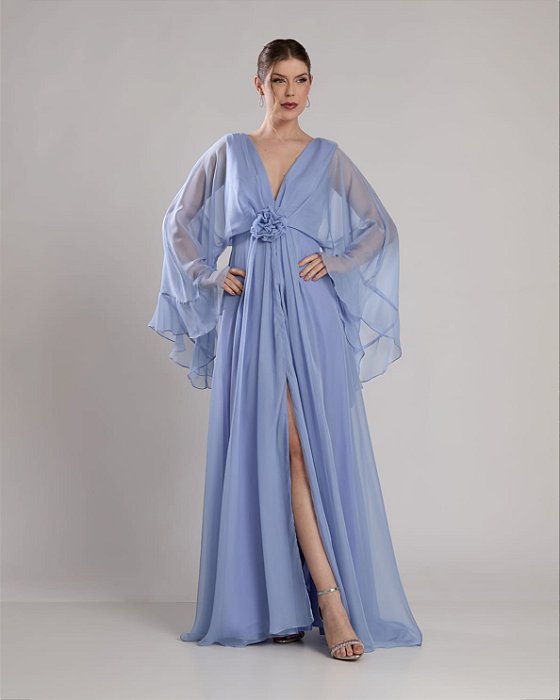 VESTIDO LONGO CREPE DE DECOTE V COM FLOR REMOVÍVEL DECOTE COSTAS COM AMARRAÇÃO AZUL SERENITY
