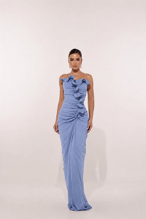 VESTIDO LONGO CREPE DE SEDA DECOTE CÔNCAVO DETALHE BABADO PLISSADO VERTICAL AZUL SERENITY