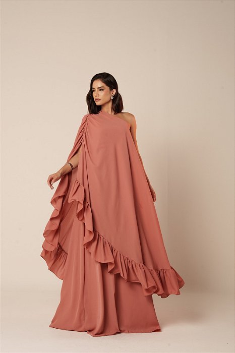 VESTIDO LONGO CHIFFON OMBRO SÓ SOBREPOSTO C/ CAPA C/ BABADOS BARRA TERRACOTA