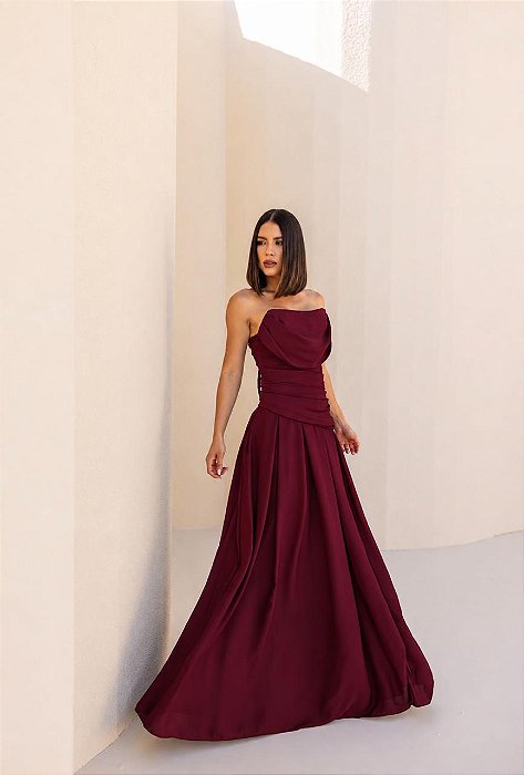 VESTIDO LONGO CHIFFON SEM ALÇA BUSTO CORSET C/ DECOTE CANOA DETALHE DRAPEADO CINTURA  MARSALA