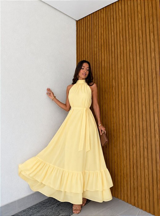 VESTIDO LONGO CHIFON GOLA ALTA  COM BABADO NA BARRA  AMARELO MANTEIGA