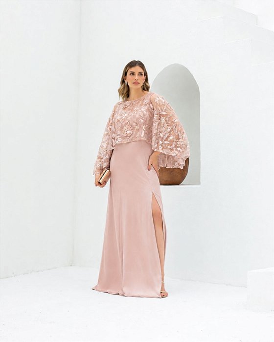 VESTIDO LONGO CETIM ALÇA LARGA DECOTE QUADRADO C/ CAPA BORDADA REMOVÍVEL FENDA FRENTE ROSÊ GOLD