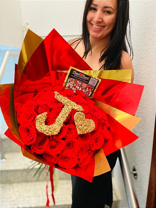 Mega Buquê 40 Rosas Importadas + Letra