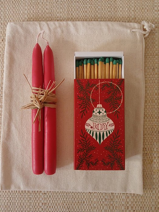 KIT JOY + PRINCESAS VERMELHAS