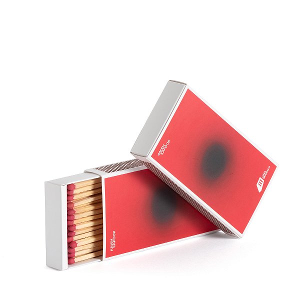 CAIXA VERMELHO ANISH KAPOOR