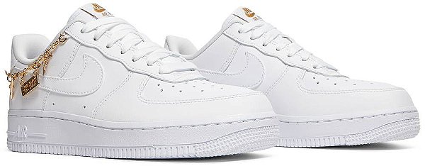 TÃNIS NIKE AIR FORCE 1 '07 LX ' LUCKY CHARMS ' - Os melhores TÃªnis estÃ£o aqui