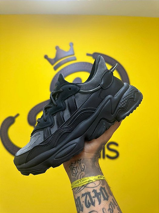 Adidas Ozweego Black Carbon - A PRONTA ENTREGA