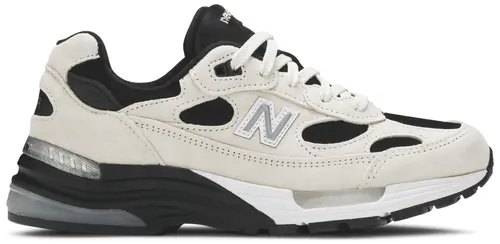 NEW BALANCE 992 MADE IN USA CREAM X STUDIO FY7