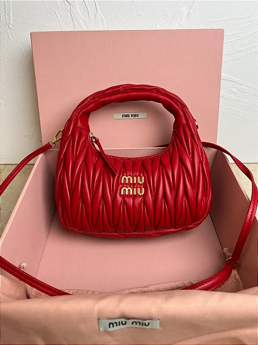 BOLSA MIU MIU WANDER MATELASSE SATIN MINI HOBO RED