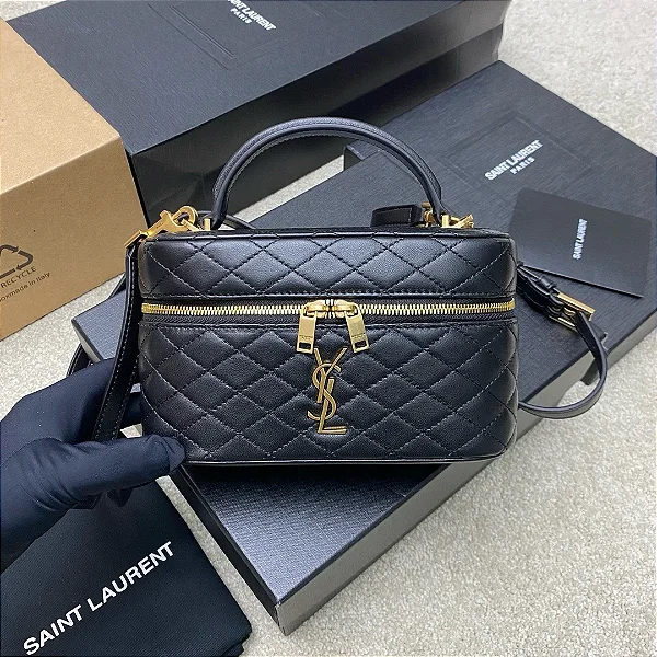 BOLSA SAINT LAURENT GABY VANITY BLACK FERRAGENS DOURADAS