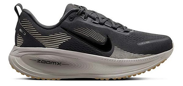 NIKE VOMERO 18 CAVE STONE