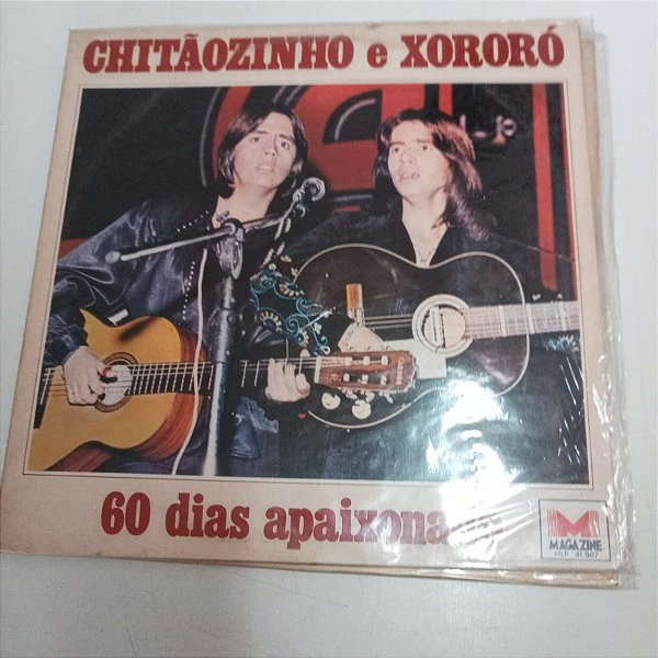 Disco de Vinil 60 Dias Apaixonado - Chitãozinhpo e Xororó Interprete Chitãozinho e Xororó (1979) [usado]
