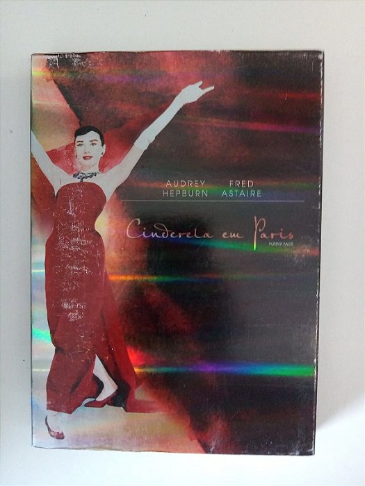 Dvd Cinderela em Paris Editora para Mount Pictures [usado]